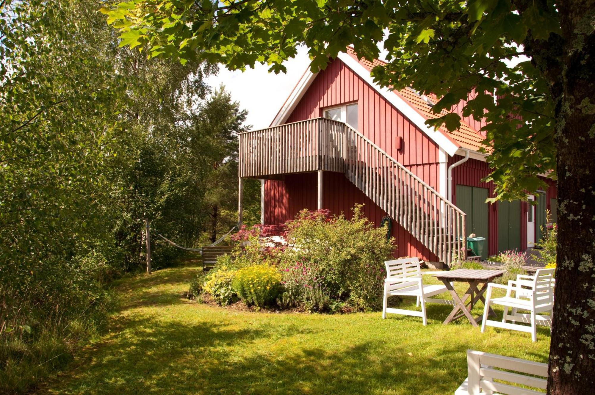 לינה וארוחת בוקר Simlångsdalen Escape To Paulssonpaleo מראה חיצוני תמונה